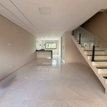 Imagem: Triplex à venda, 3 quartos, 1 suíte, 2 vagas, Castanheiras - Governador Valadares/MG