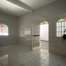Imagem: Casa a venda com loja térrea + kitnet 