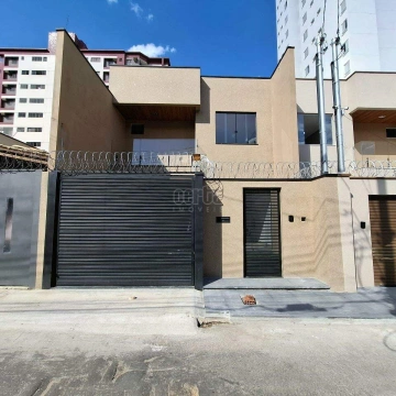 Imagem: Casa para aluguel, 3 quartos, 1 suíte, 1 vaga, Centro - Governador Valadares/MG