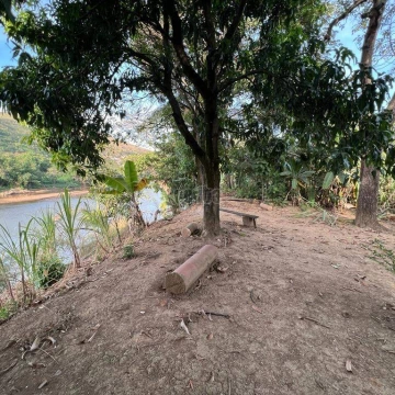 Imagem: Chácara à venda, 3 quartos, 4 vagas, Santa Terezinha I - Timóteo/MG