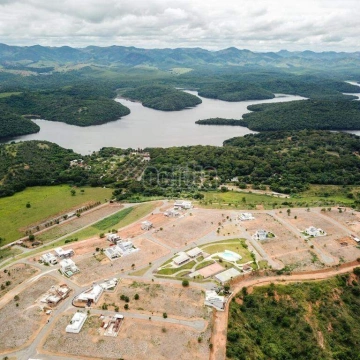 Imagem: Lote em condomínio à venda, Condomínio Lagoa Silvana - Caratinga/MG